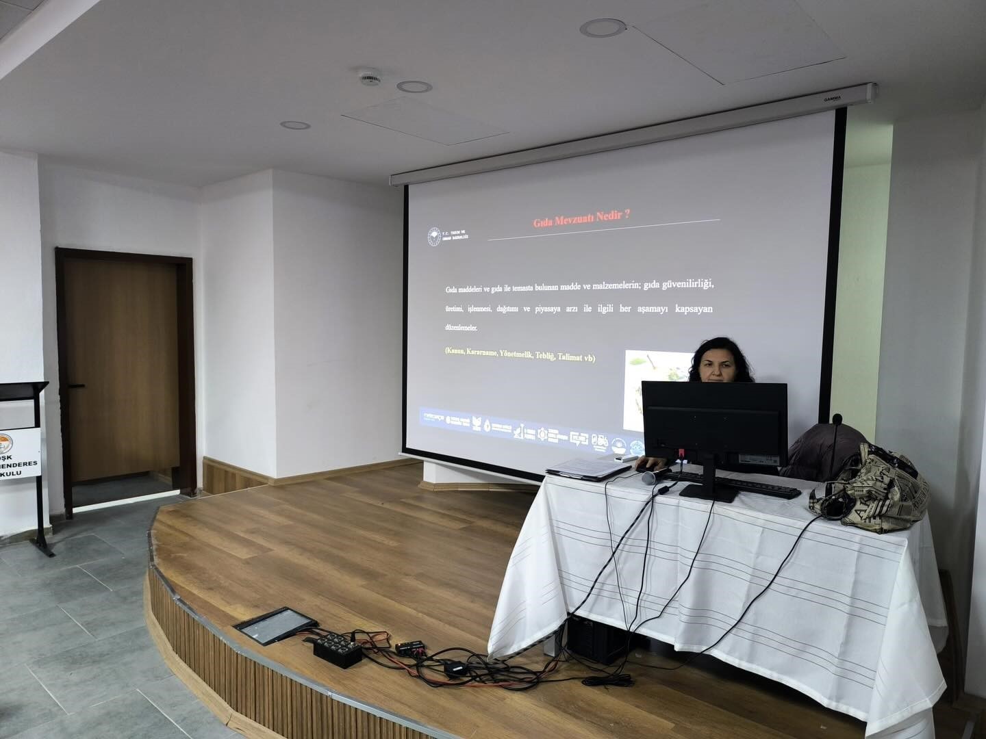 K&ouml;şk&rsquo;te kantin &ccedil;alışanlarına hijyen eğitimi
