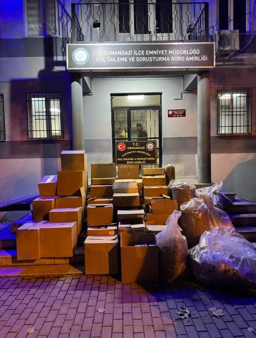 Bursa&rsquo;da 283 bin adet ka&ccedil;ak sigara ele ge&ccedil;irildi
