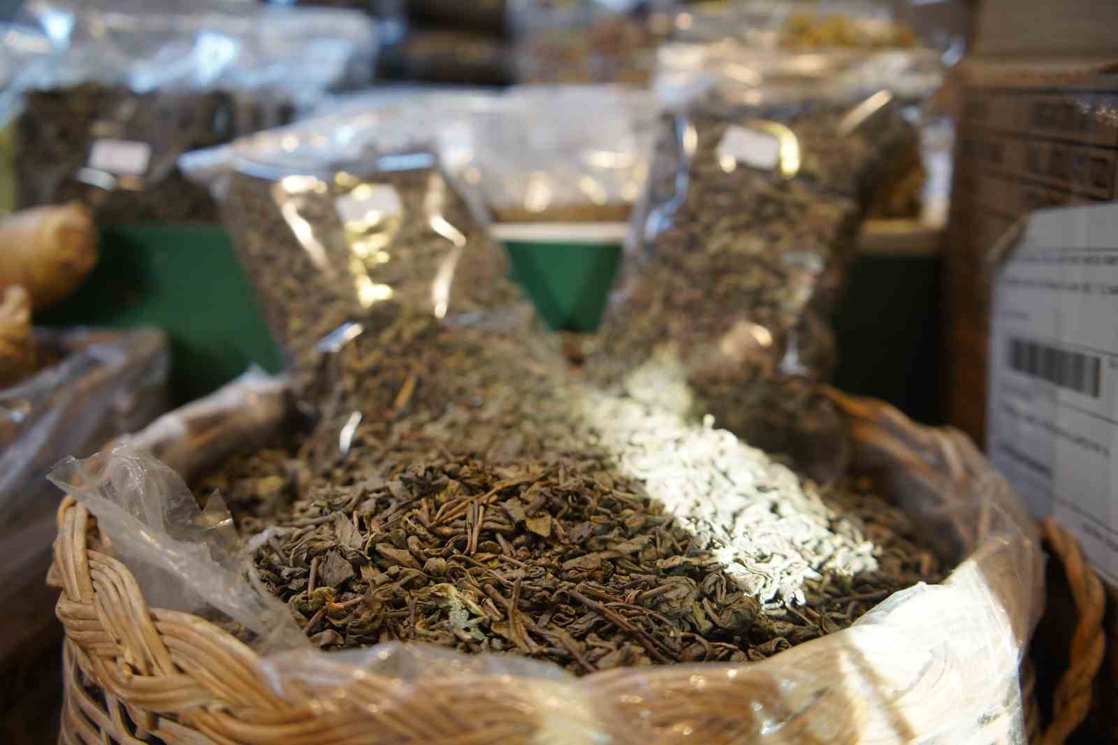 Havalar soğudu, aktarlara ilgi arttı
