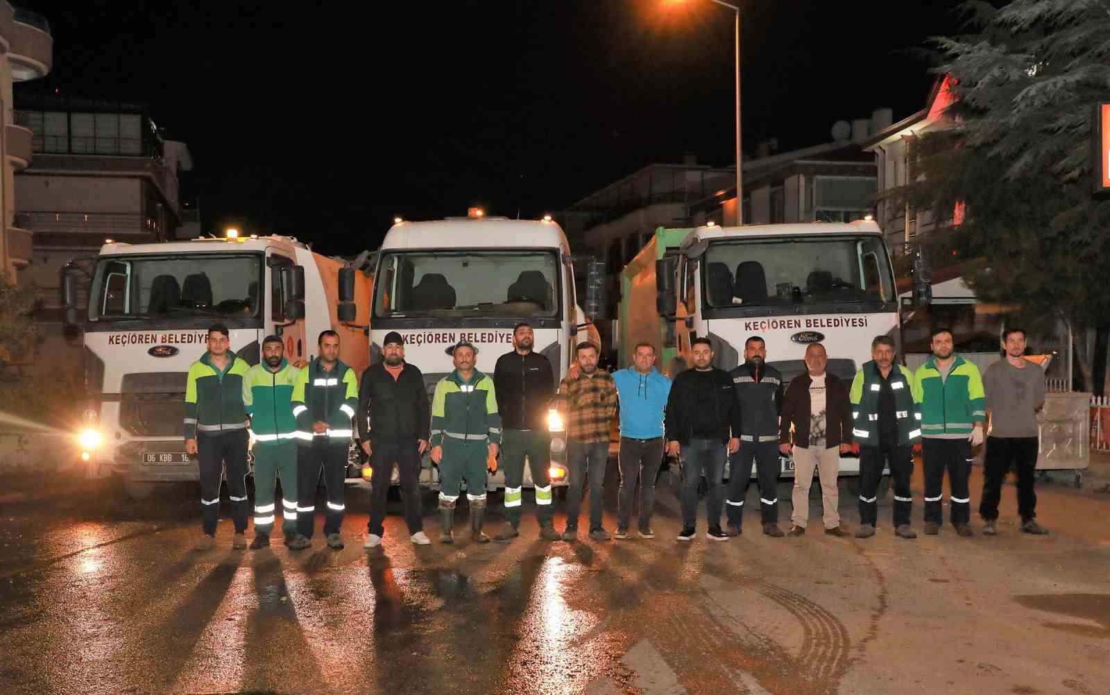 Ke&ccedil;i&ouml;ren Belediyesi temizlik &ccedil;alışmalarını aksatmadan s&uuml;rd&uuml;r&uuml;yor
