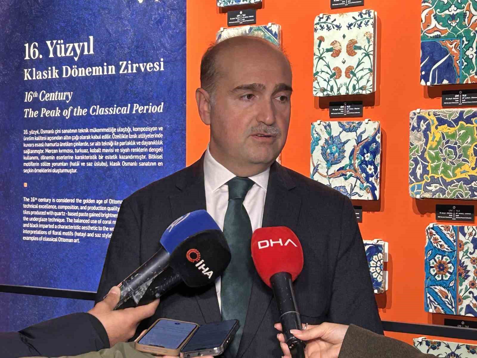 Topkapı Sarayı&rsquo;nda bir ilk: Mabeyn Yolu &Ccedil;ini Sanat Galerisi ziyarete a&ccedil;ıldı
