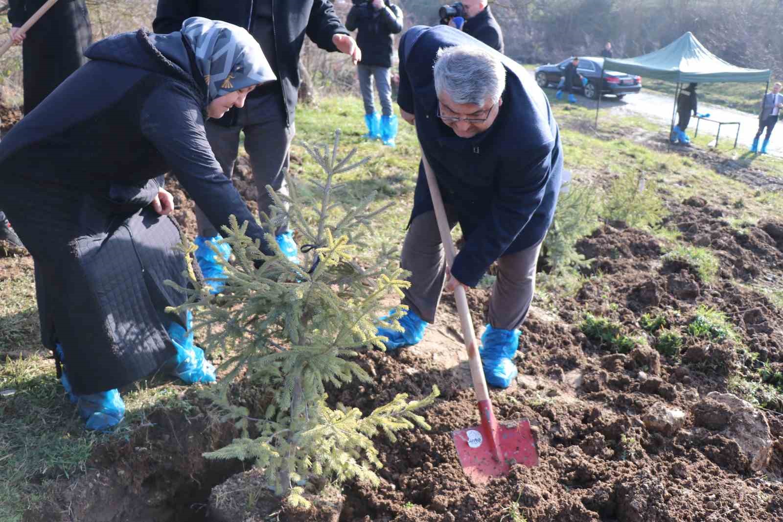 Bolu&rsquo;da otel faciasında yaşamını yitiren 78 kişi i&ccedil;in hatıra ormanı
