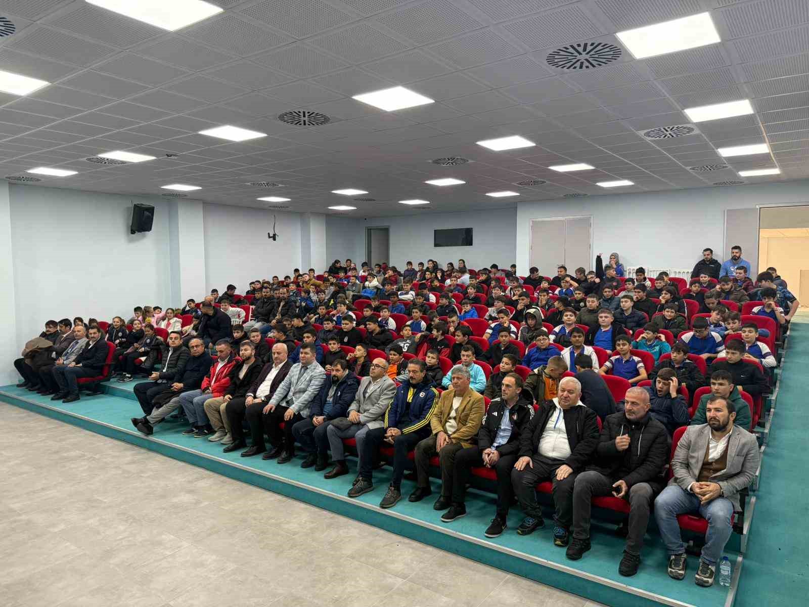 &Ccedil;ilimli&rsquo;de eğitim ve spor i&ccedil;in g&uuml;&ccedil; birliği protokol&uuml;
