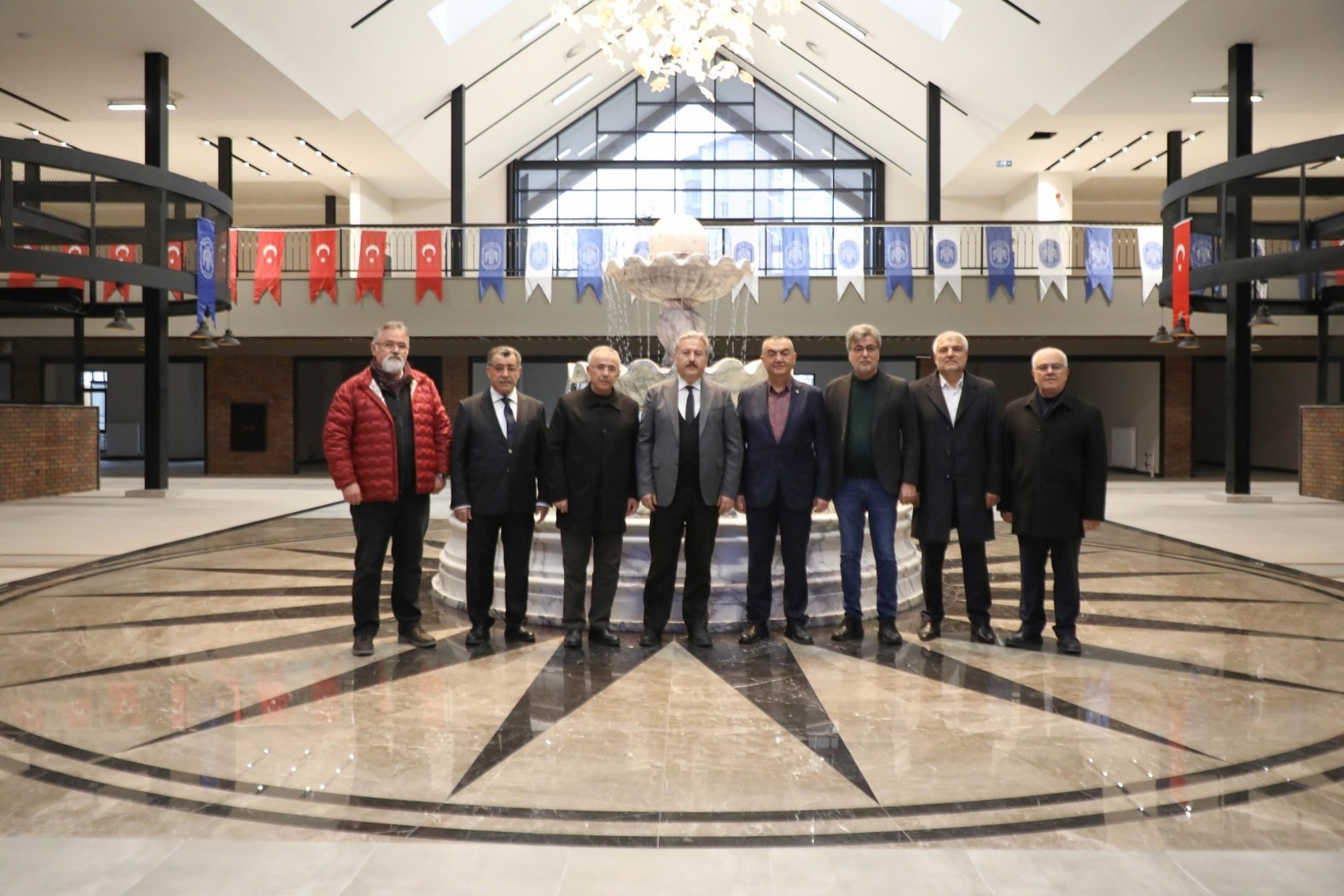 Başkan Palancıoğlu KAYSO heyetine g&ouml;zde projelerini gezdirdi
