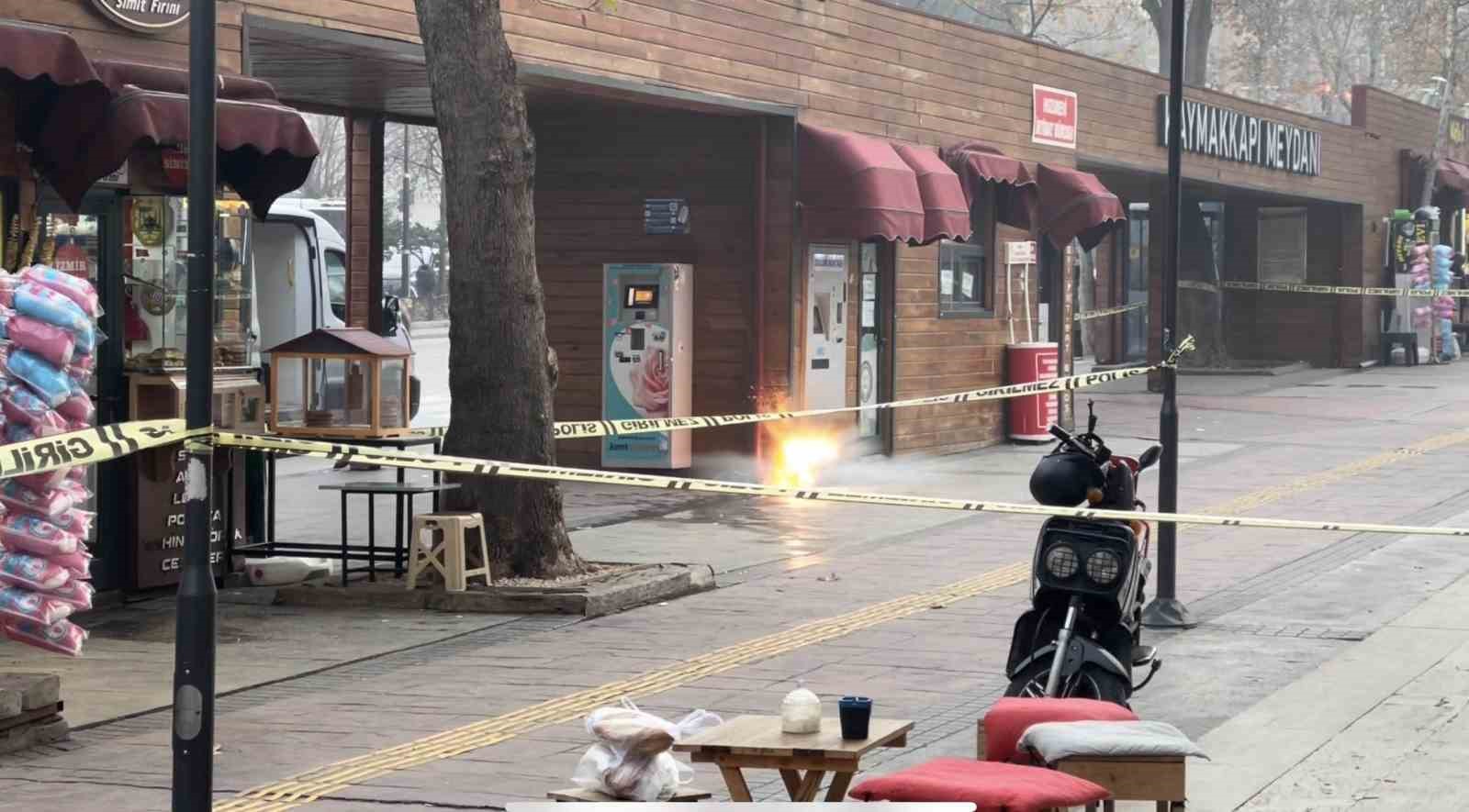 Isparta’da şüpheli çanta fünye ile patlatıldı