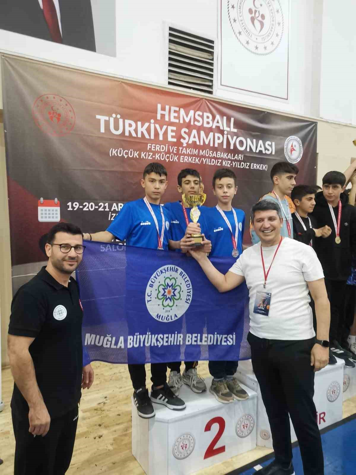 B&uuml;y&uuml;kşehir sporcuları şampiyonadan 4 madalyayla d&ouml;nd&uuml;
