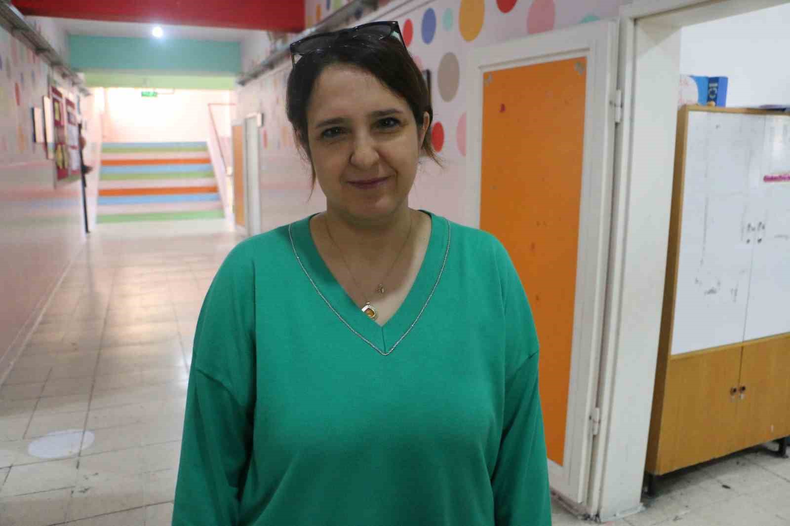 41 bini aşkın &ouml;ğrenci "Oku Kitabını, Al Armağanını" yarışmasında buluştu
