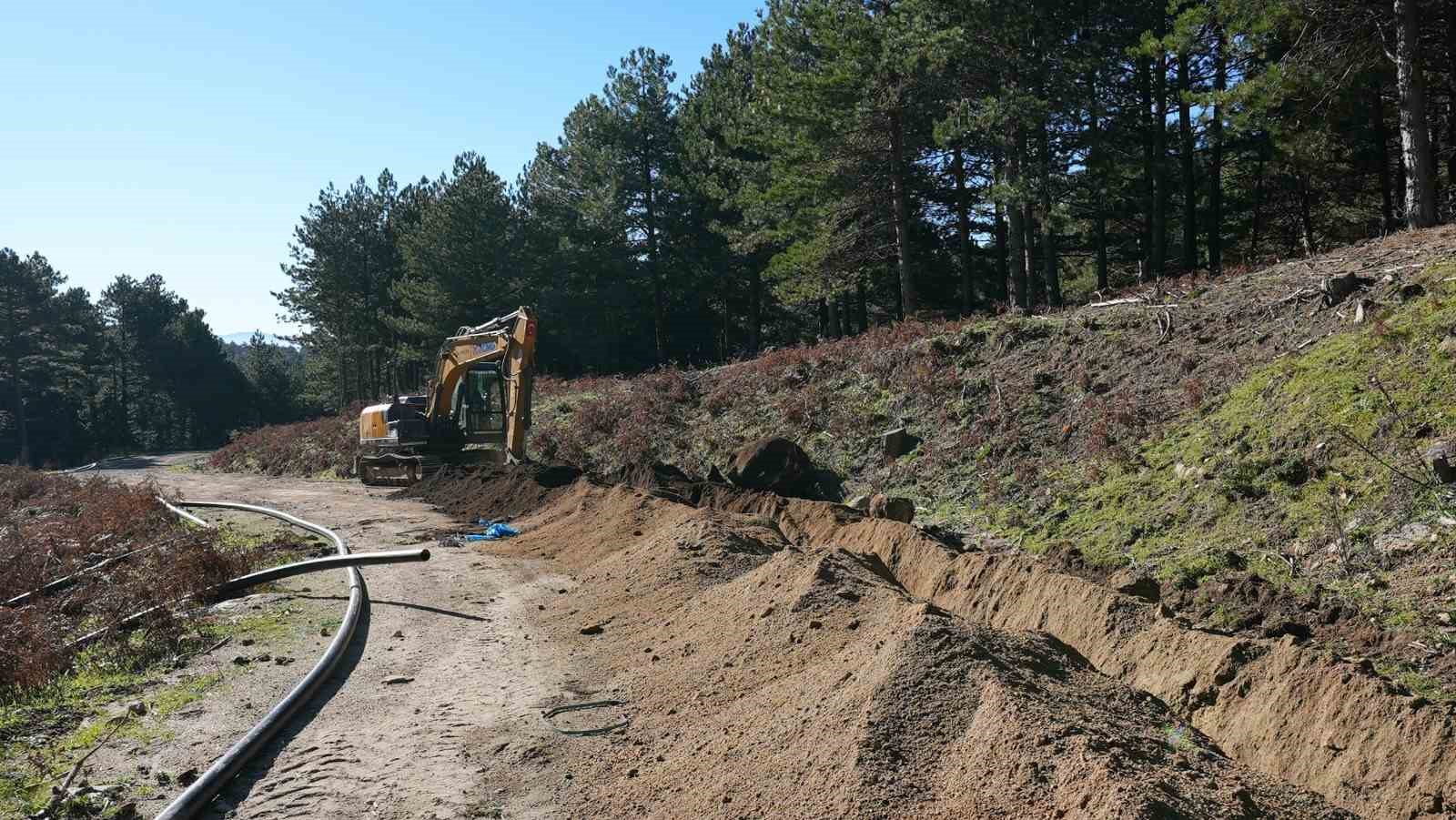 Ahmet Akın s&ouml;z&uuml;n&uuml; tuttu, Kalabak suya kavuştu
