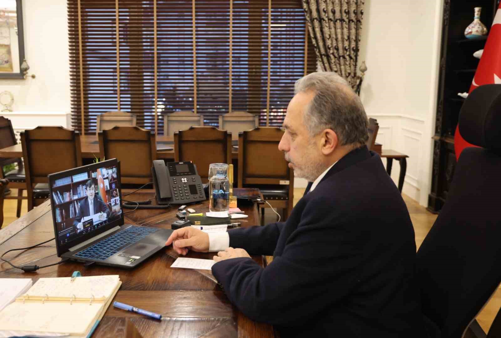 Başkan Yalçın, dünyadaki 5 kişiden biri