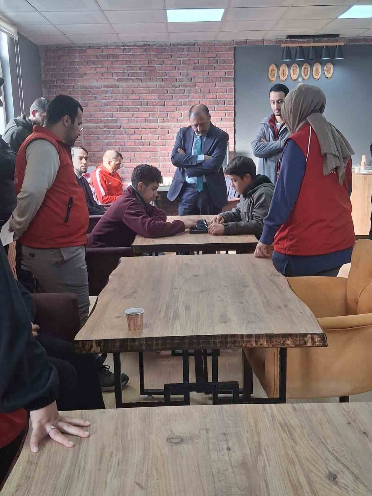 &Ccedil;ıldır&rsquo;da okullararası mangala turnuvası yapıldı
