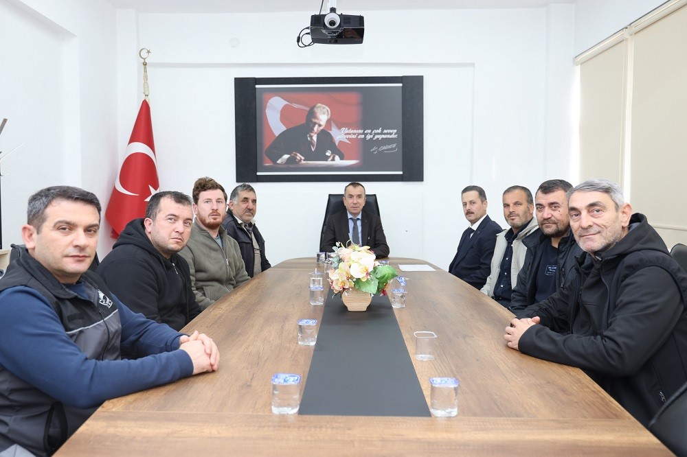 Bilecik&rsquo;te ana arı yetiştiriciliği eğitimi alan 33 arıcı sertifikalarını aldı
