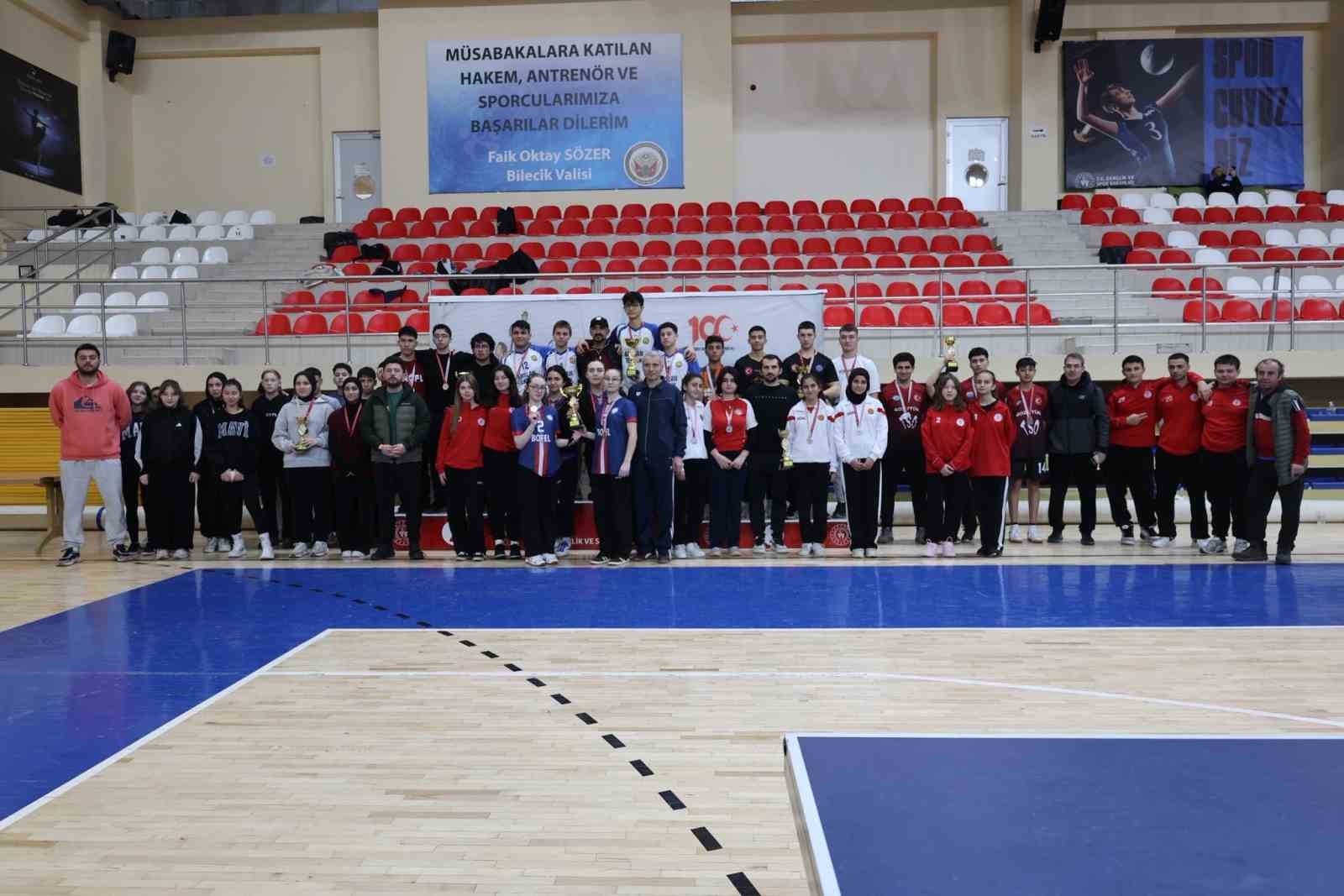 Masa Tenisi Gen&ccedil;ler İl Birinciliği M&uuml;sabakaları sona erdi
