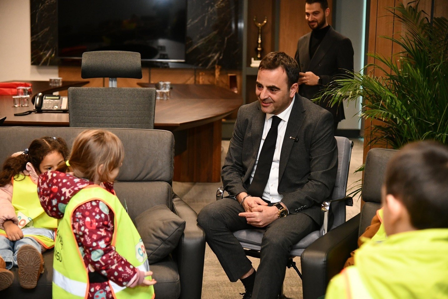 Başiskele’de 4-6 yaş Kur’an kursu öğrencilerinden belediye ziyareti
