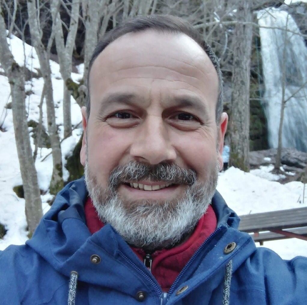 Zıpkınla balık avına çıkan emekli askeri savcı boğularak hayatını kaybetti