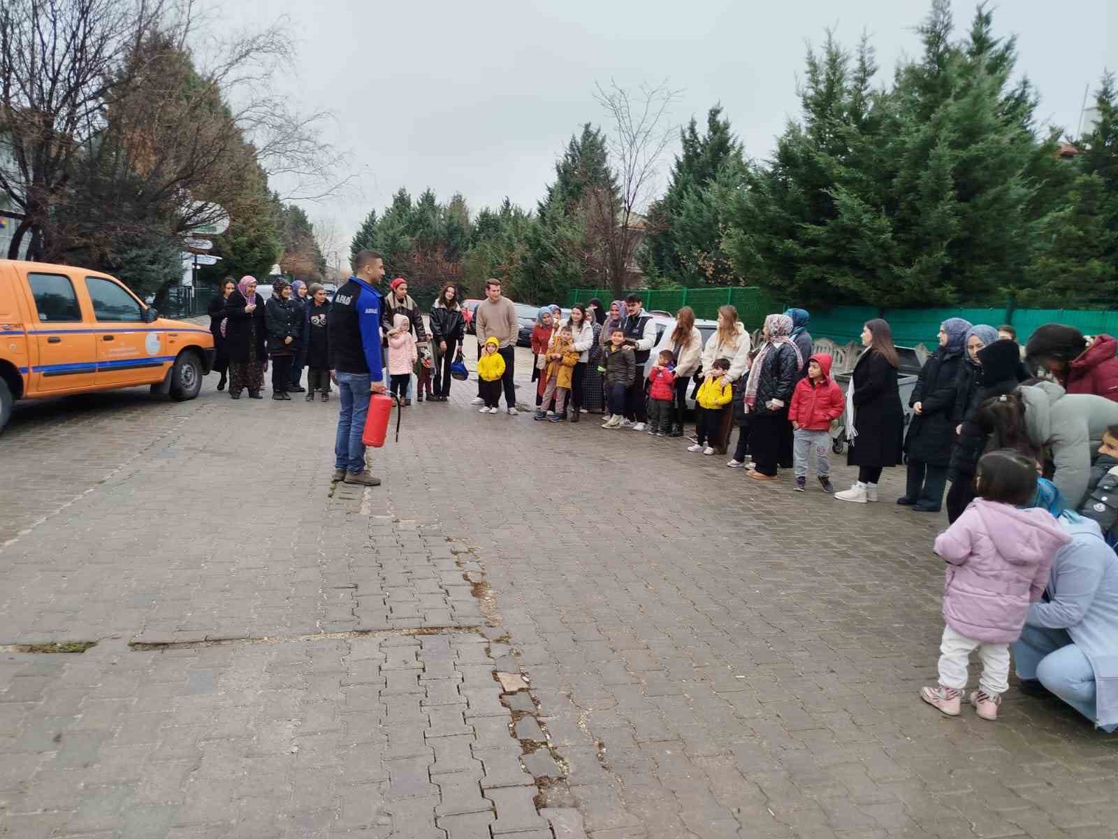 AFAD’dan özel eğitim ve rehabilitasyon merkezinde tatbikat