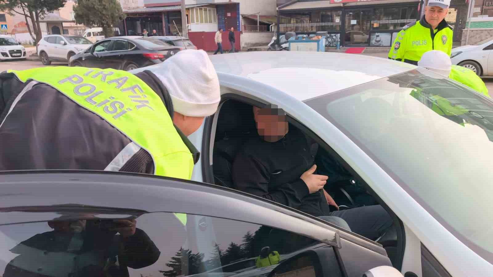 İneg&ouml;l&rsquo;de korsan taksi operasyonu
