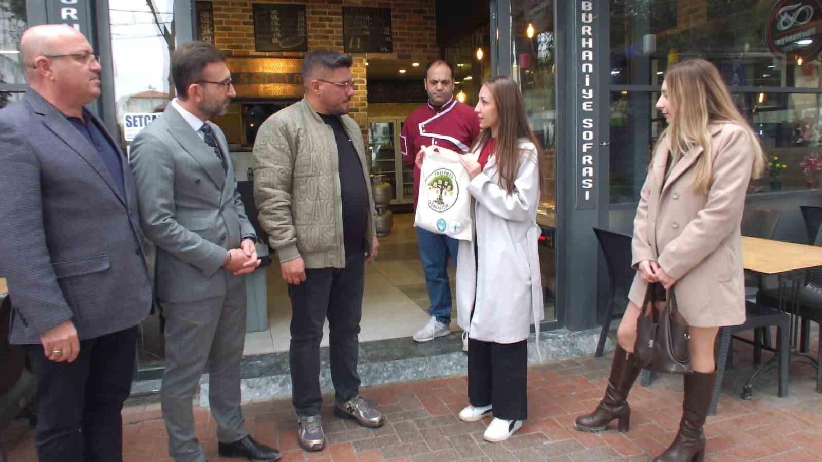 Balıkesir&rsquo;de &uuml;niversiteliler sıfır atık projesi başlattı
