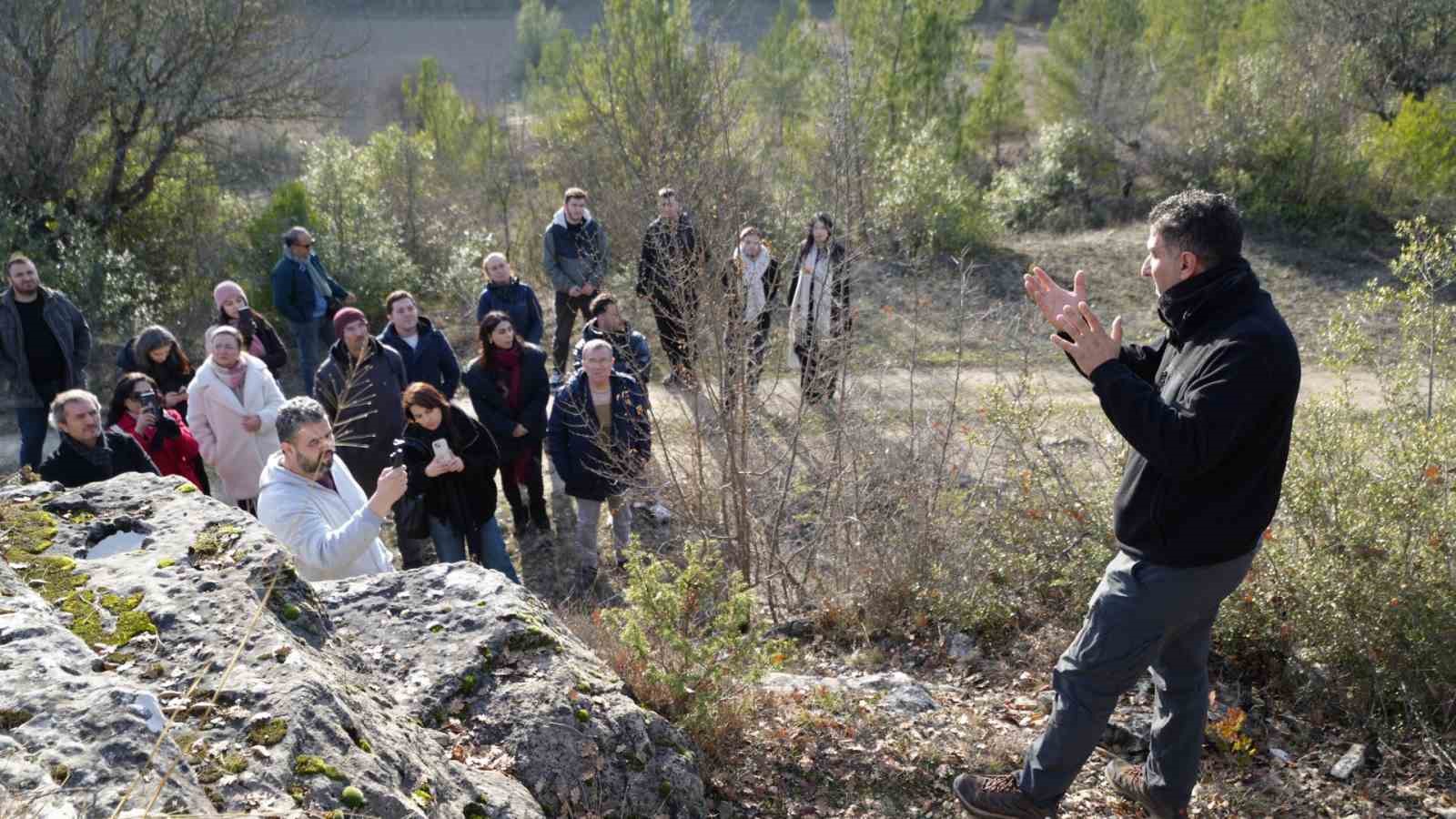 KBÜ’den kaya mezarları ve arkeolojik alanlara saha gezisi