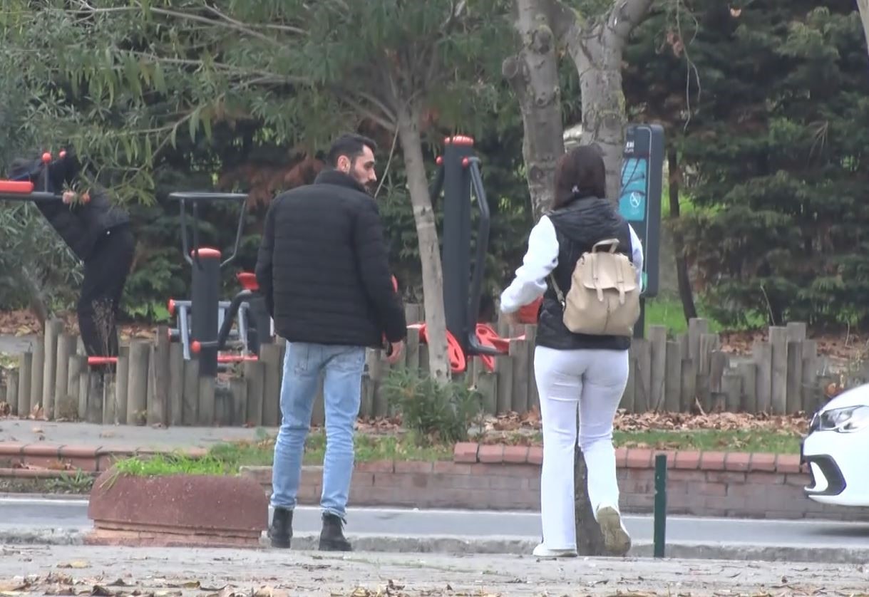 Avcılar&rsquo;da karısına intihar mesajı atan sarhoş adam ortalığı ayağa kaldırdı
