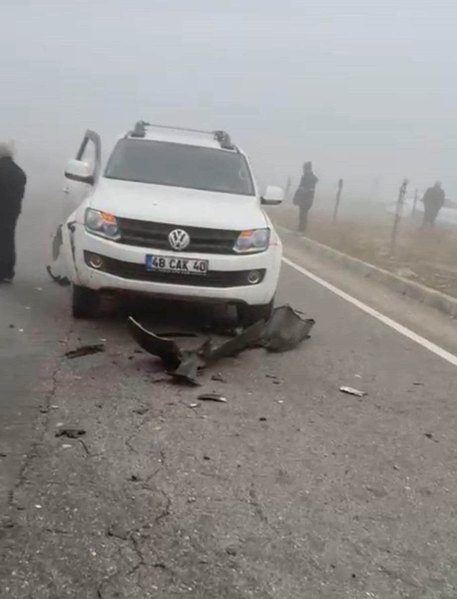 Batman&rsquo;da zincirleme trafik kazası: 2&rsquo;si ağır 14 yaralı
