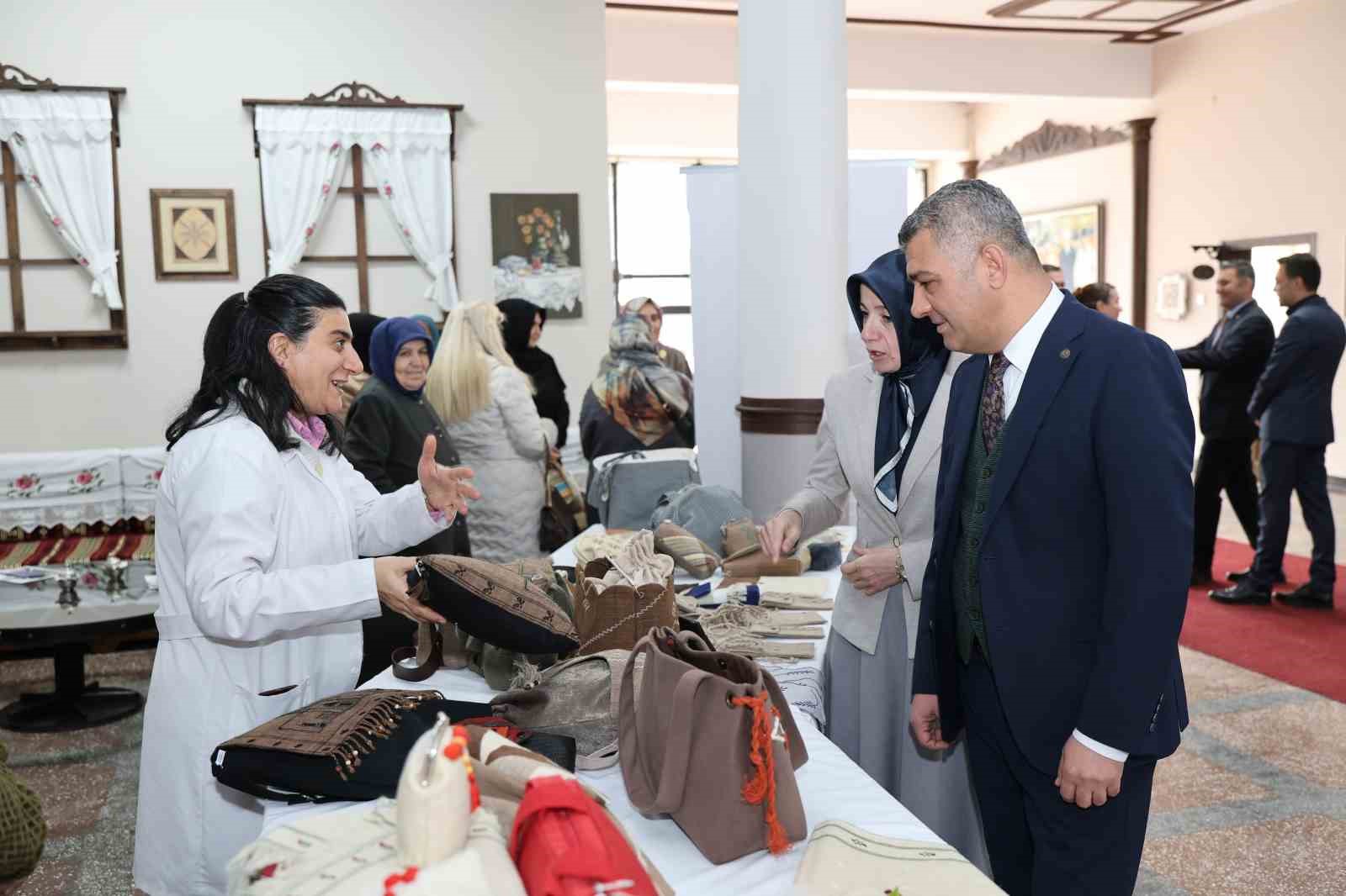 "G&ouml;n&uuml;lden Gelenler " ilgi topladı
