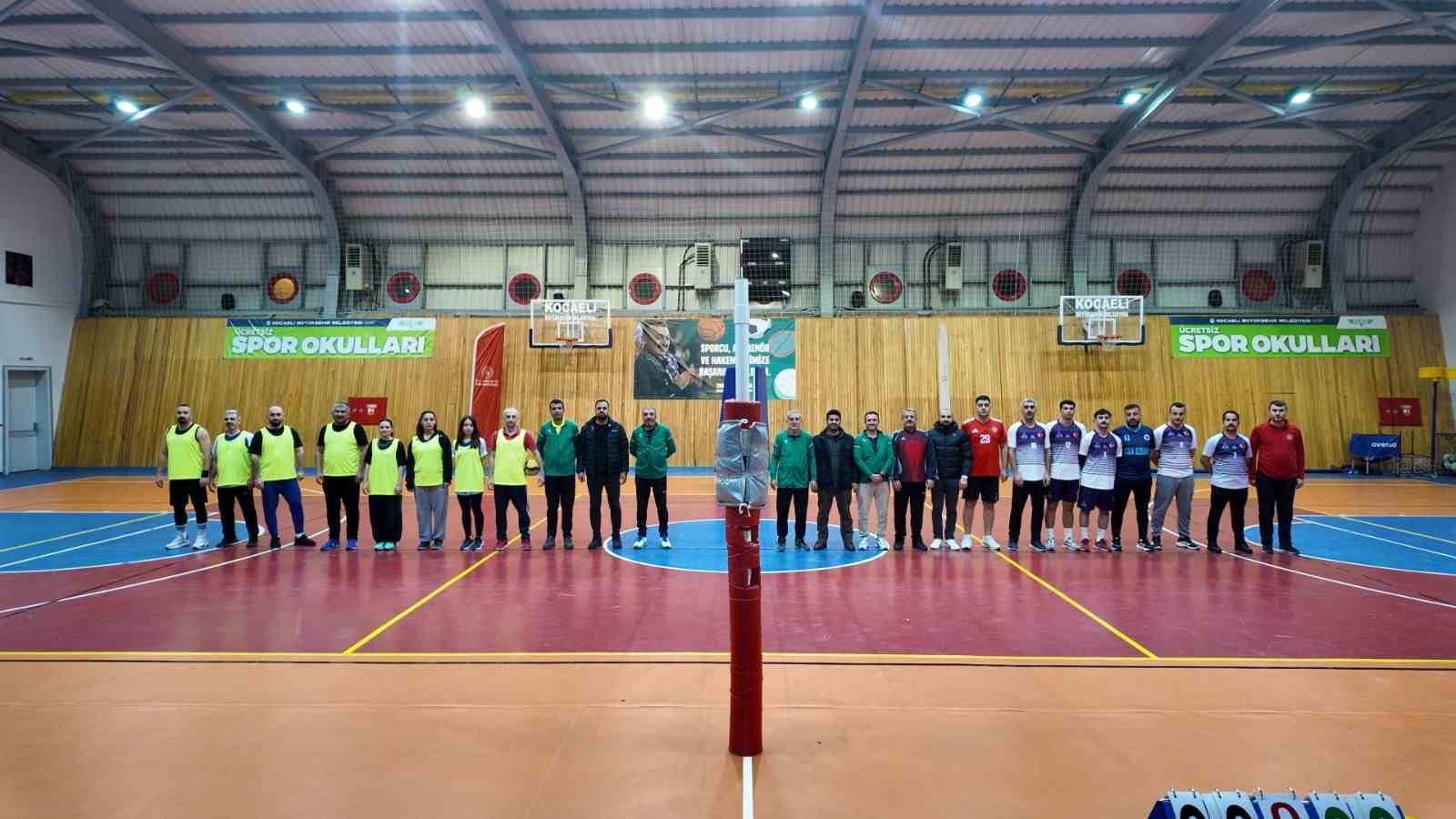 Darıca’da kurumlar arası voleybol turnuvası heyecanı başladı
