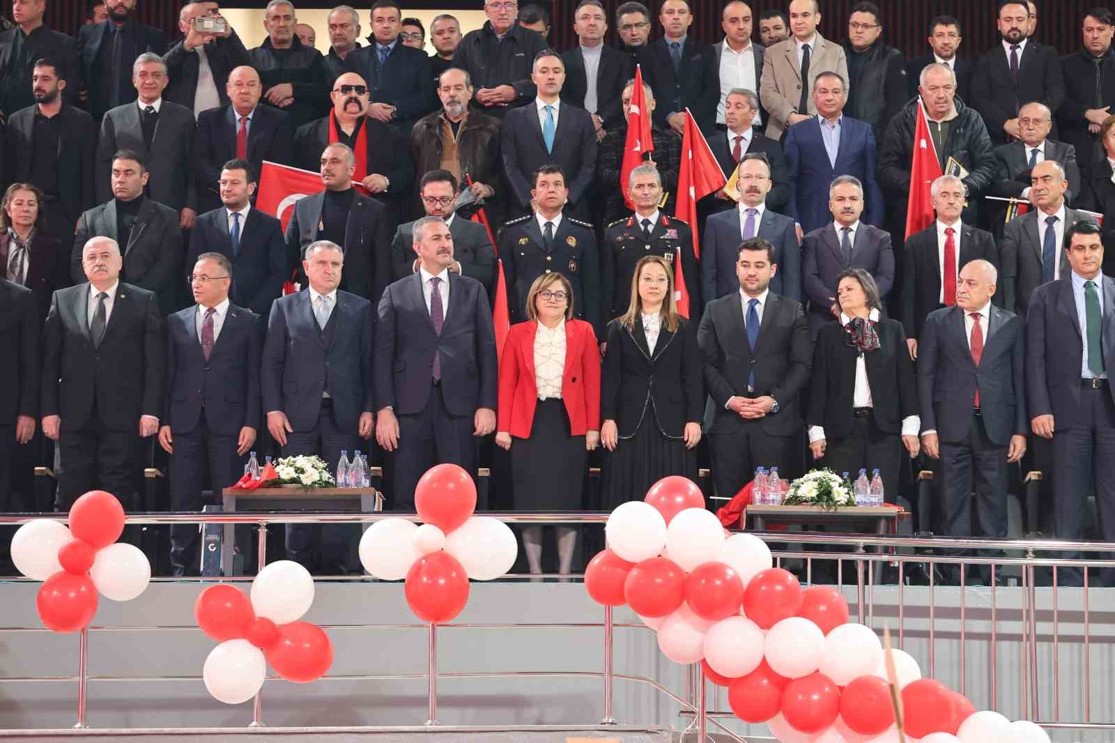 Bakan Dr. Osman Aşkın Bak: "Çocuklarımız ve gençlerimiz abur cuburdan uzak dursun"