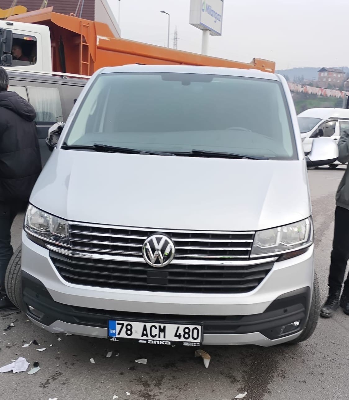 Karab&uuml;k&rsquo;teki kazalarda 2 kişi yaralandı
