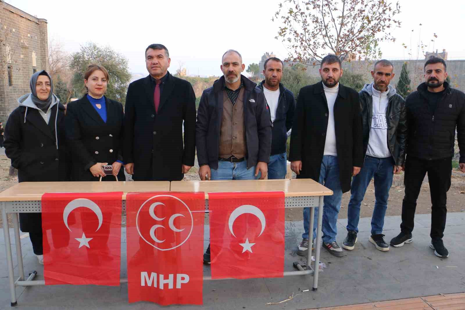 MHP Sur teşkilatından Regaip Kandili ikramı

