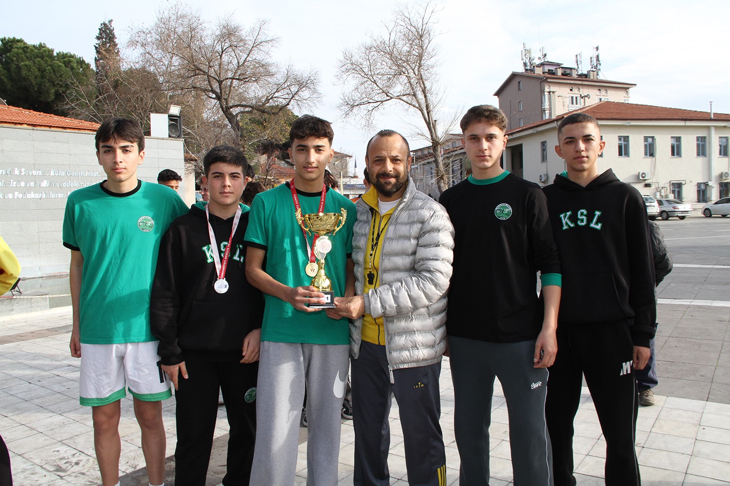 Kula&rsquo;da Atat&uuml;rk Kır Koşusu d&uuml;zenlendi
