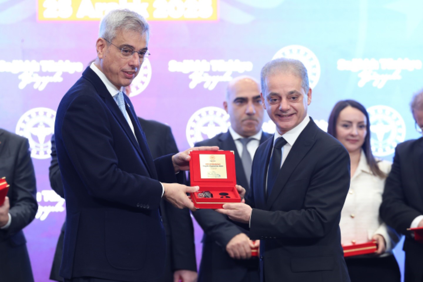 Erzincan&rsquo;ın acil sağlık filosuna 4 yeni ambulans
