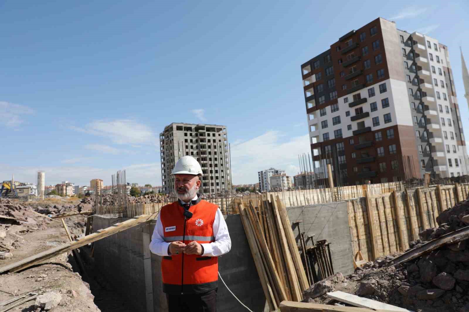 Başkan Çolakbayrakdar: "Kentsel dönüşümle Kocasinan’ın geleceğini inşa ediyoruz"