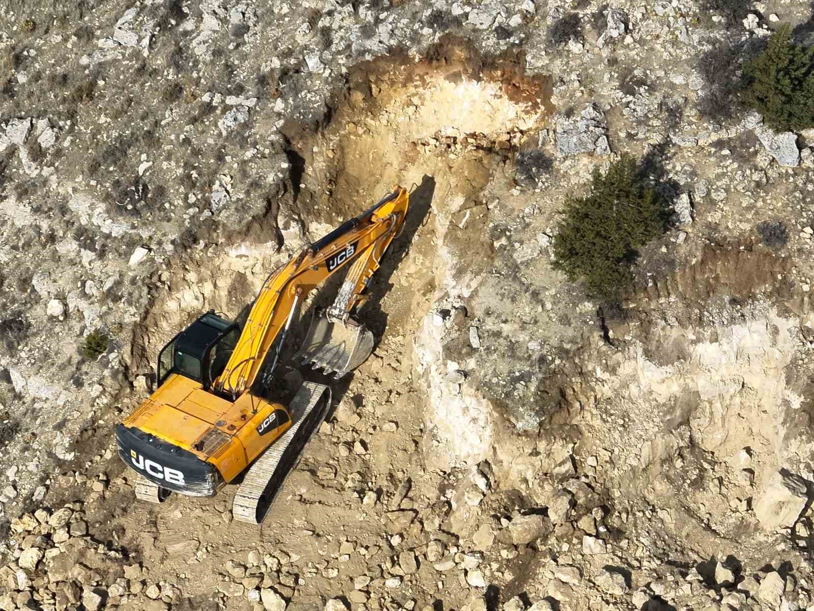 Karaman&rsquo;da kep&ccedil;eyle tarihi eser arayanlara operasyon: 14 g&ouml;zaltı
