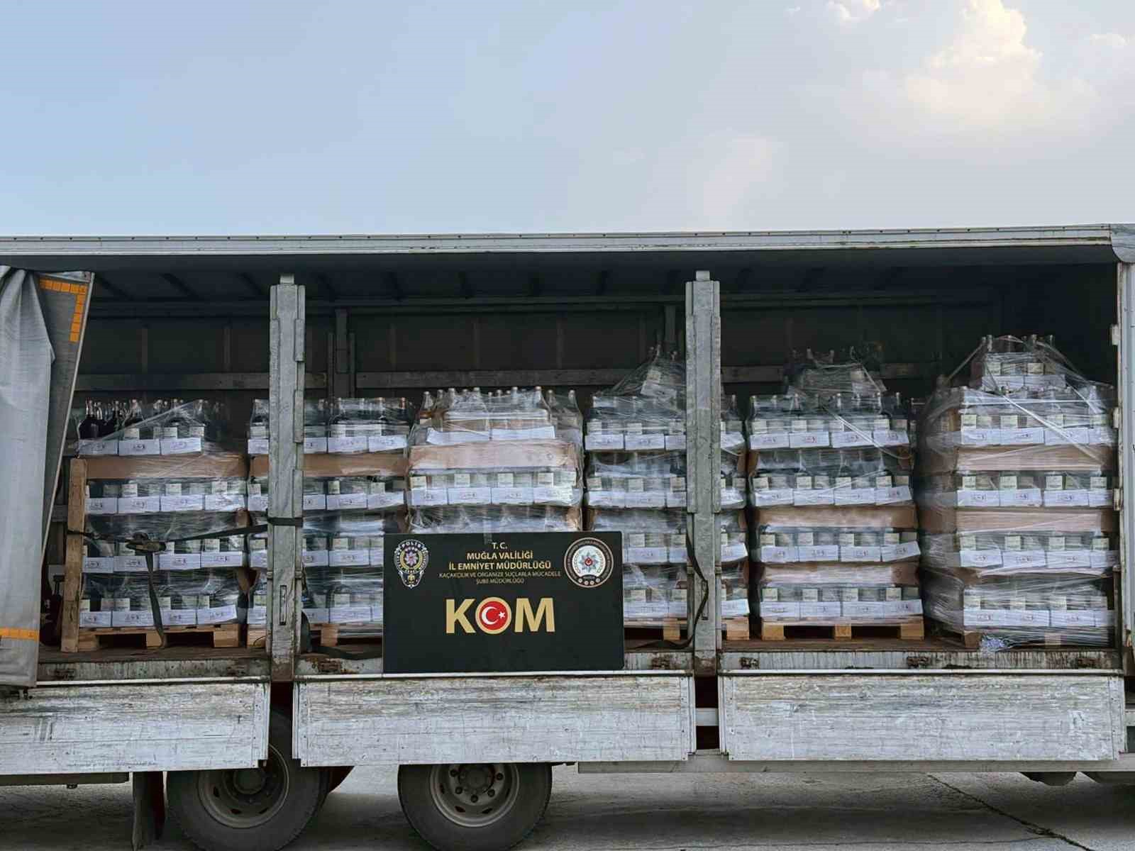 Muğla’da 4 ton 737 litre sahte alkol ele geçirildi