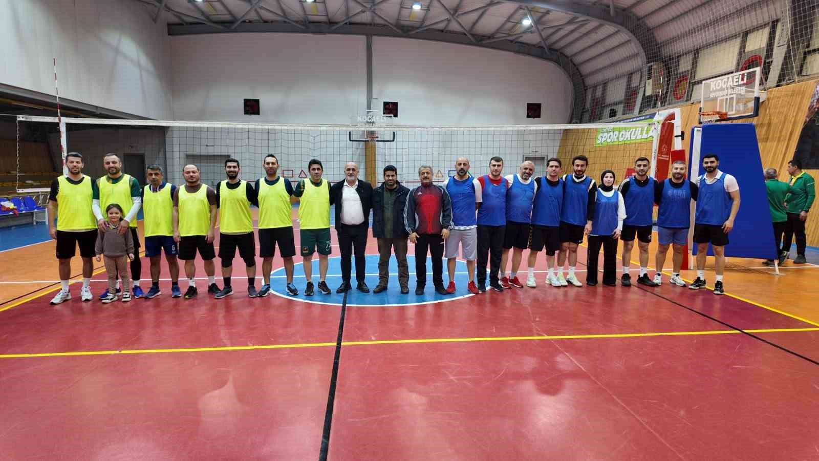 Darıca’da kurumlar arası voleybol turnuvası heyecanı başladı