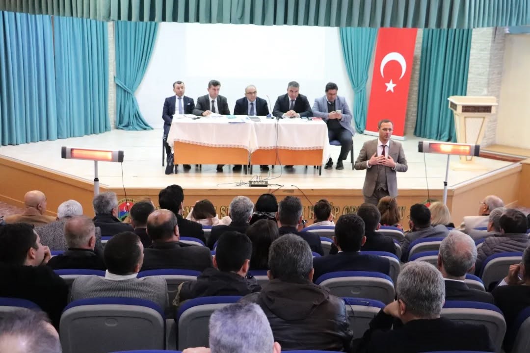 Edremit&rsquo;te 1. d&ouml;nem sonu değerlendirme toplantısı ger&ccedil;ekleştirildi
