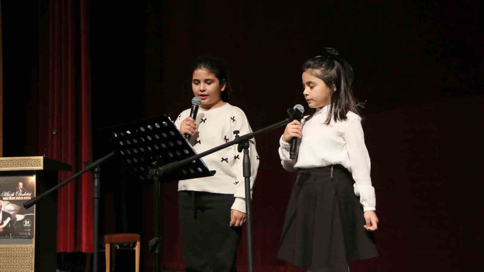 Bakiler&rsquo;in şiirleri &ouml;ğrenci ve velilerin sesiyle hayat buldu
