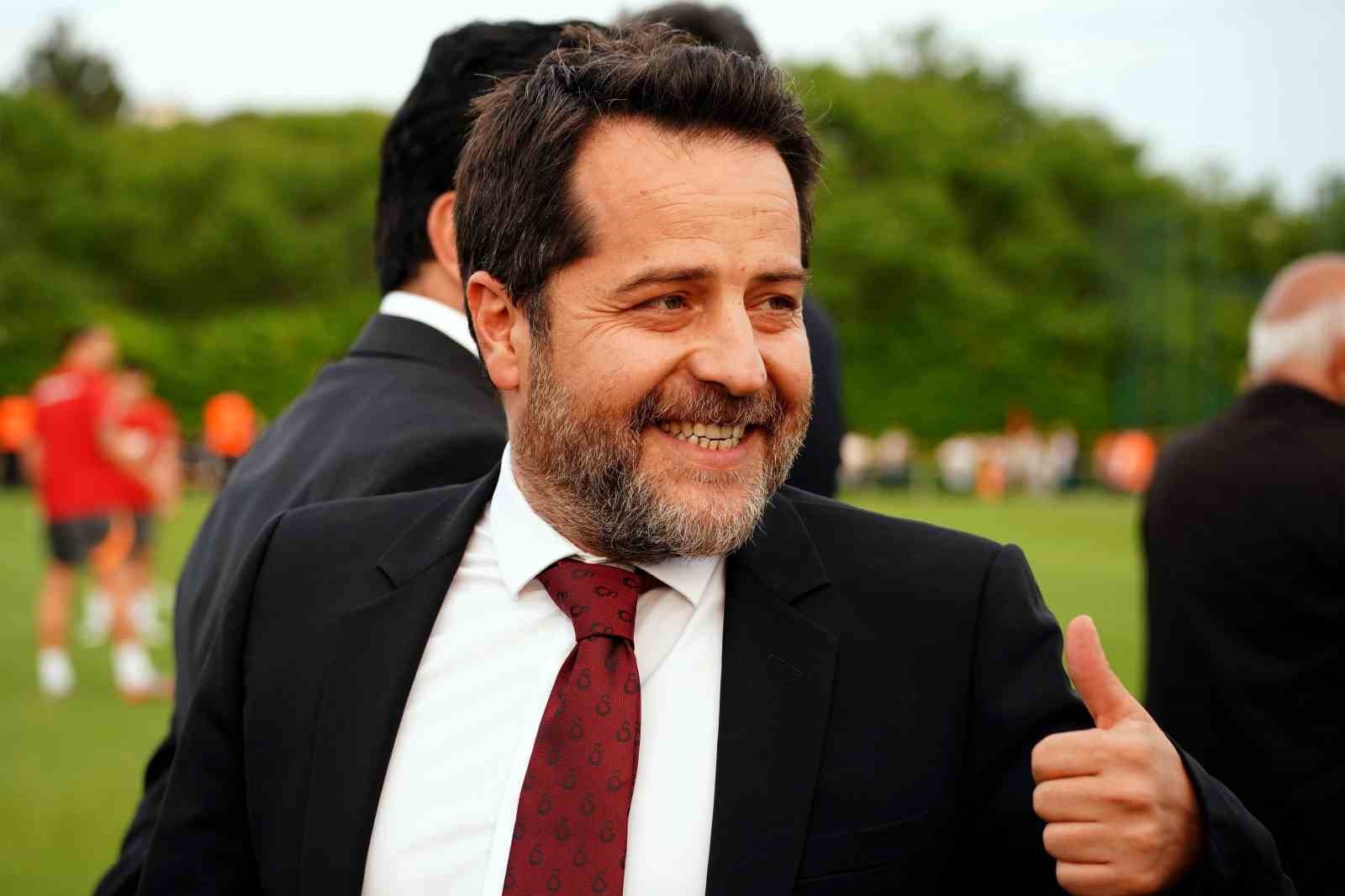 "Futbolda Bahis Soruşturması" kapsamında yeni operasyon: Galatasaray eski y&ouml;neticisi Erden Timur&rsquo;un da aralarında bulunduğu 24 ş&uuml;pheli g&ouml;zaltına alındı
