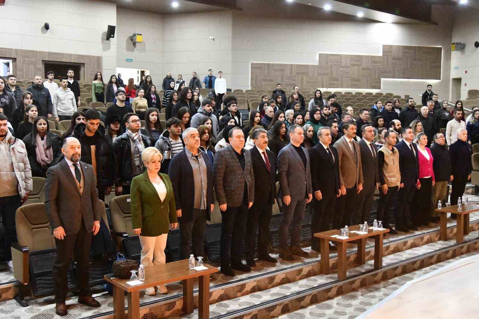 Ardahan&rsquo;da, &lsquo;Doğu Anadolu&rsquo;da arkeolojik kazılar, kronolojik s&uuml;re&ccedil;ler ve k&uuml;lt&uuml;r politikaları&rsquo; paneli
