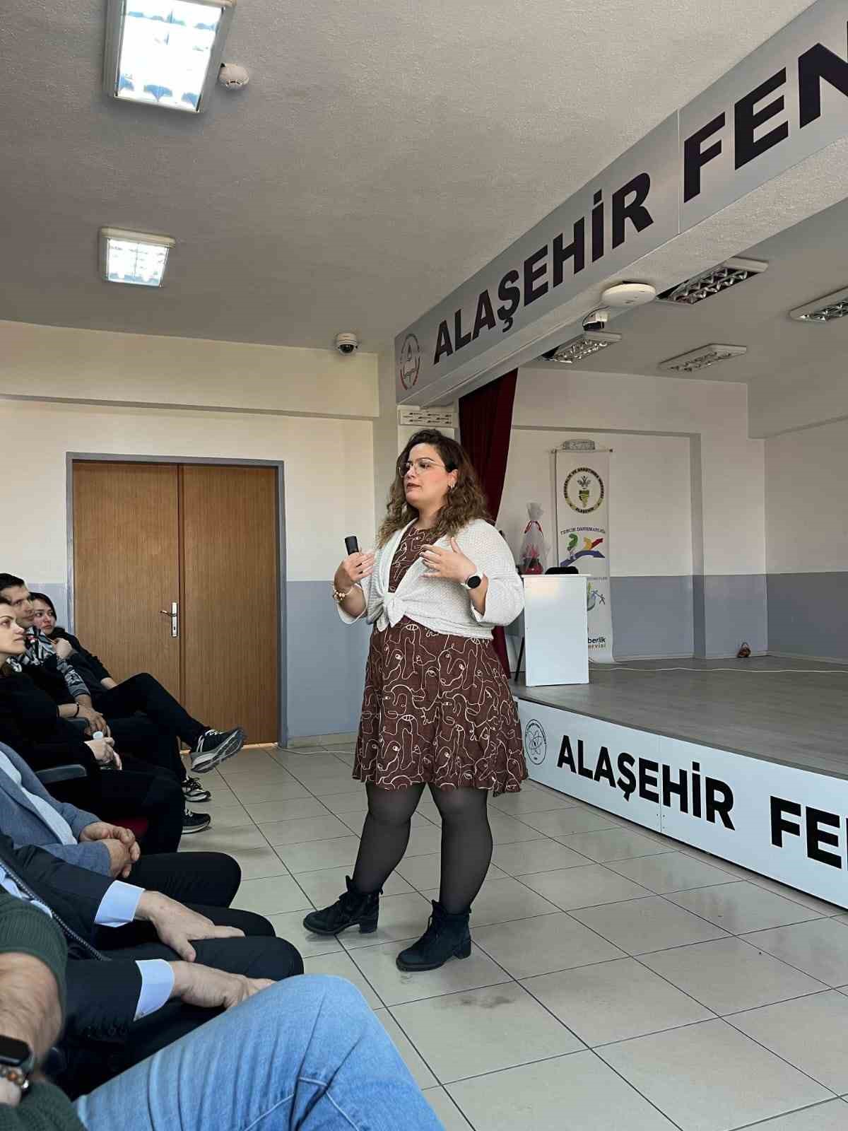 PDR Akademi "Uzman Buluşmaları" seminerinin 5&rsquo;incisi Alaşehir&rsquo;de yapıldı
