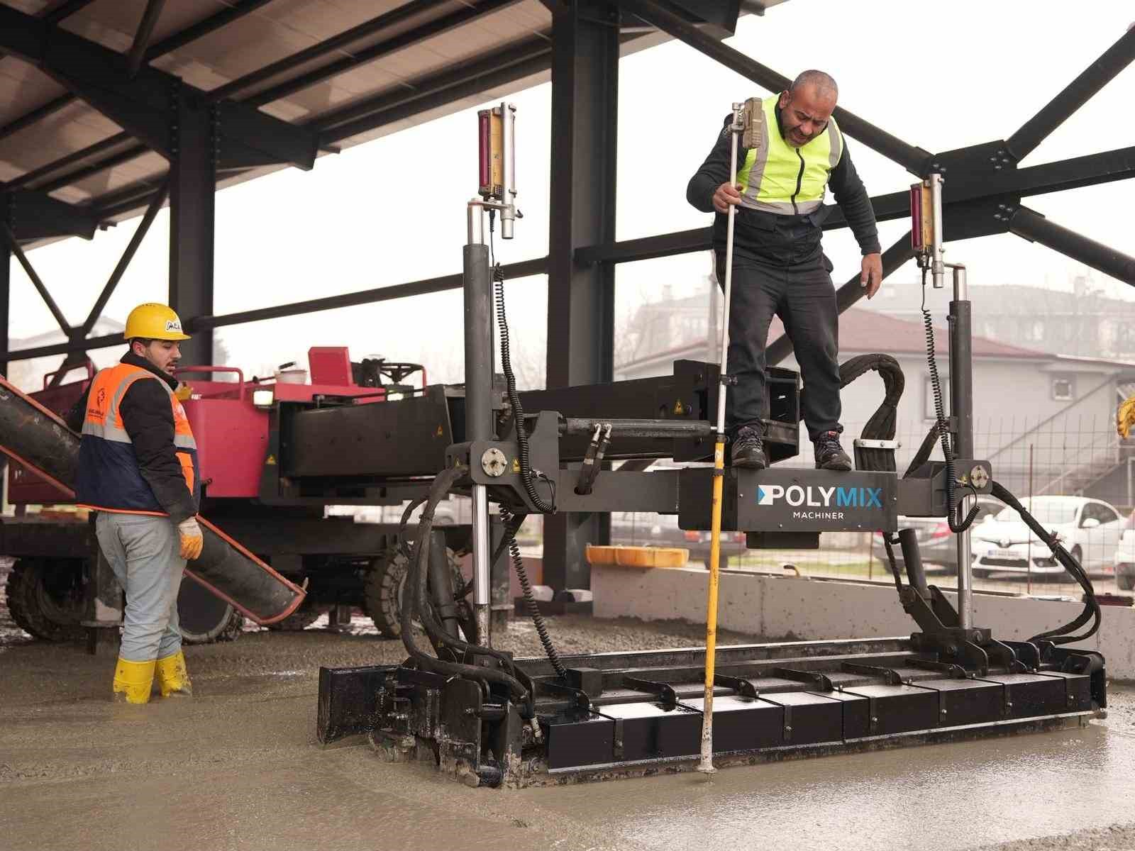 Hem fuar alanı hem pazar yeri