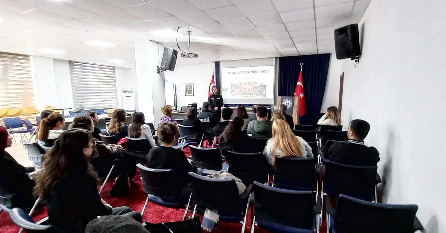 Eğitimleri tamamladılar, AFAD g&ouml;n&uuml;ll&uuml;s&uuml; oldular
