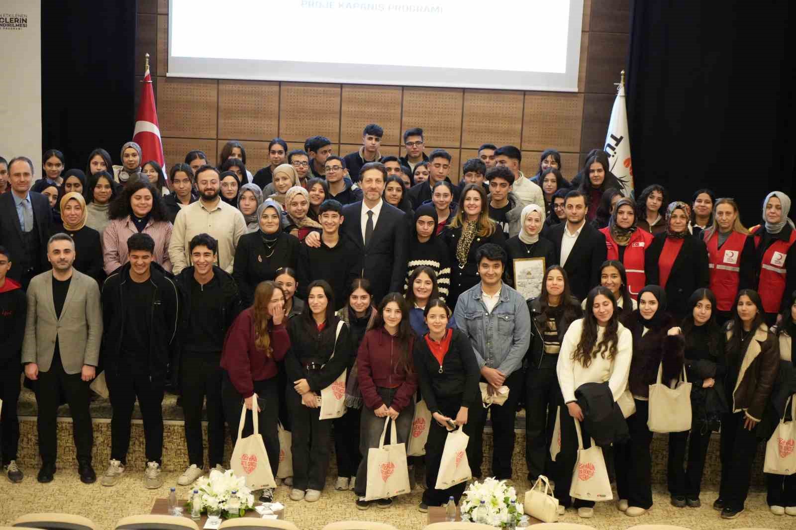 TÜRGEV’in "İyilik Halini Artır, Gençliği Güçlendir" projesi tamamlandı