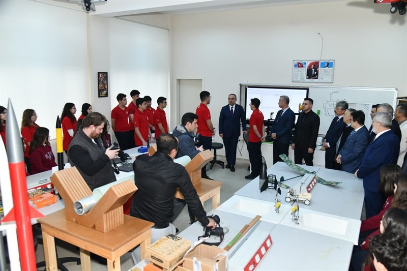 TEKNOFEST&rsquo;te b&uuml;y&uuml;k gurur: Tekirdağlı &ouml;ğrenciler T&uuml;rkiye birincisi oldu
