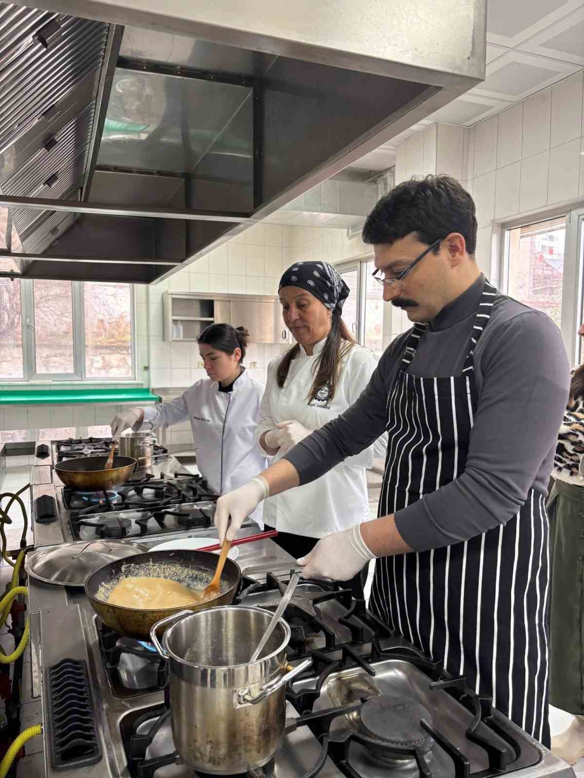 Emirdağ Kaymakamı Yasin Akg&uuml;l &lsquo;Kaymakam Mutfakta&rsquo; etkinliğine katıldı
