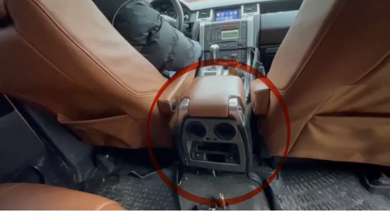 Samsun’da araçtaki elektronik zuladan uyuşturucu ve silah çıktı