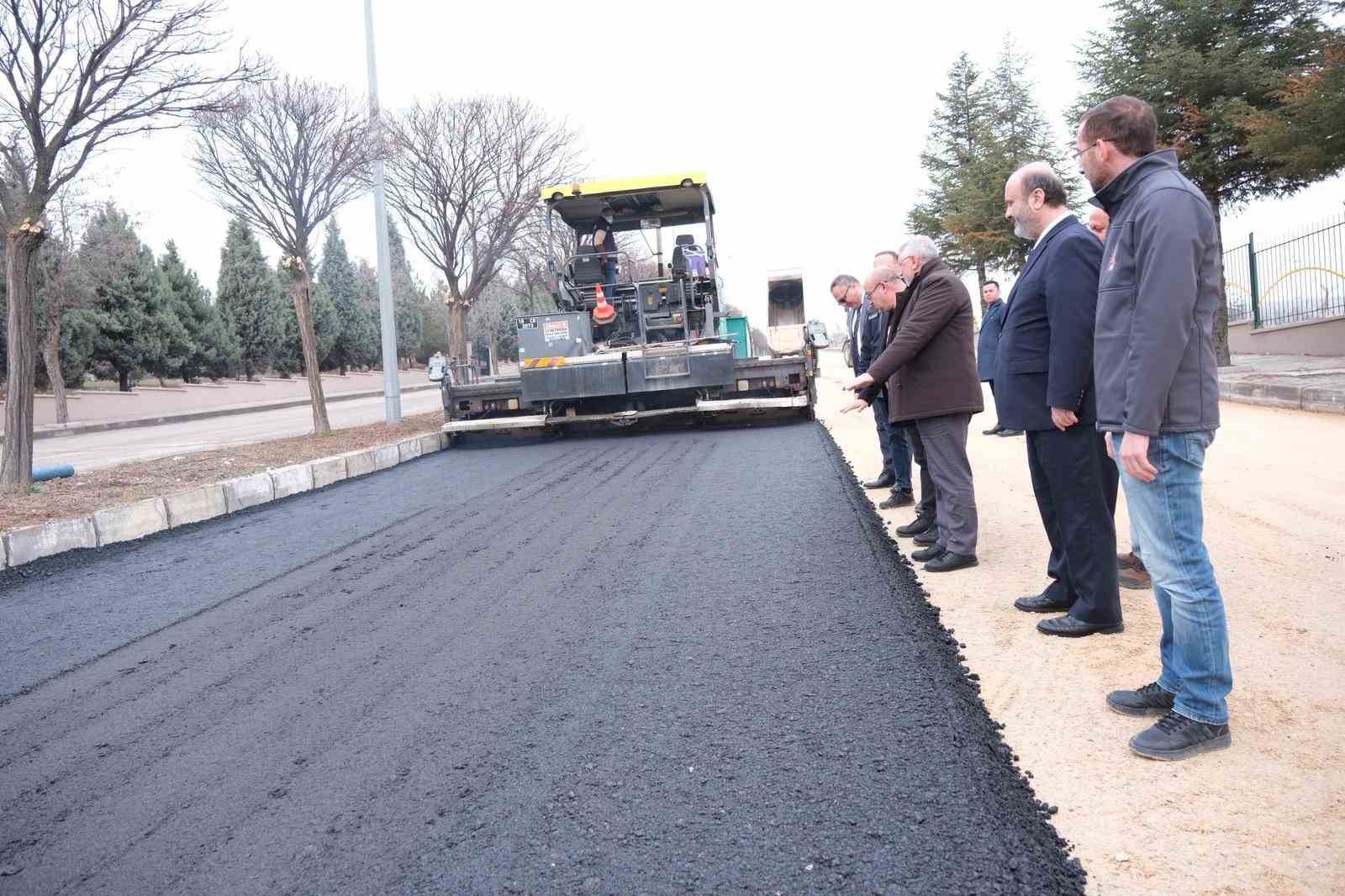 &Ccedil;orum OSB&rsquo;ye bin 700 ton asfalt serildi
