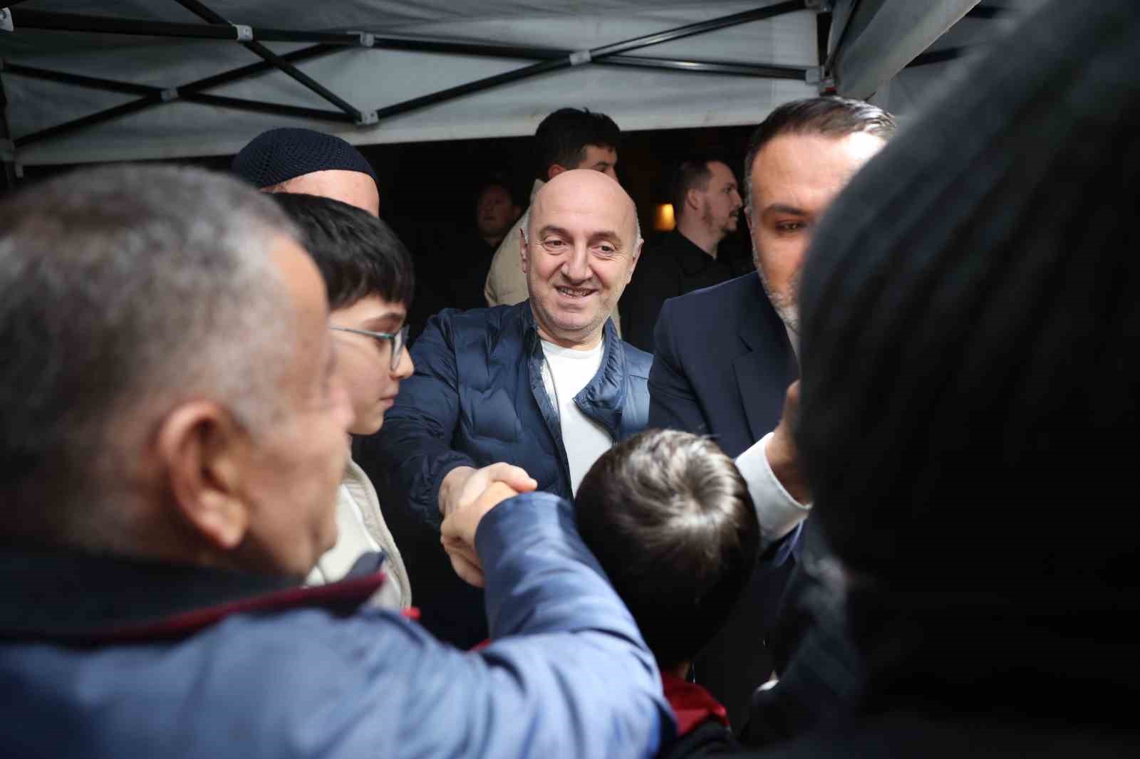 Darıca’da vatandaşlara lokma ikram edildi
