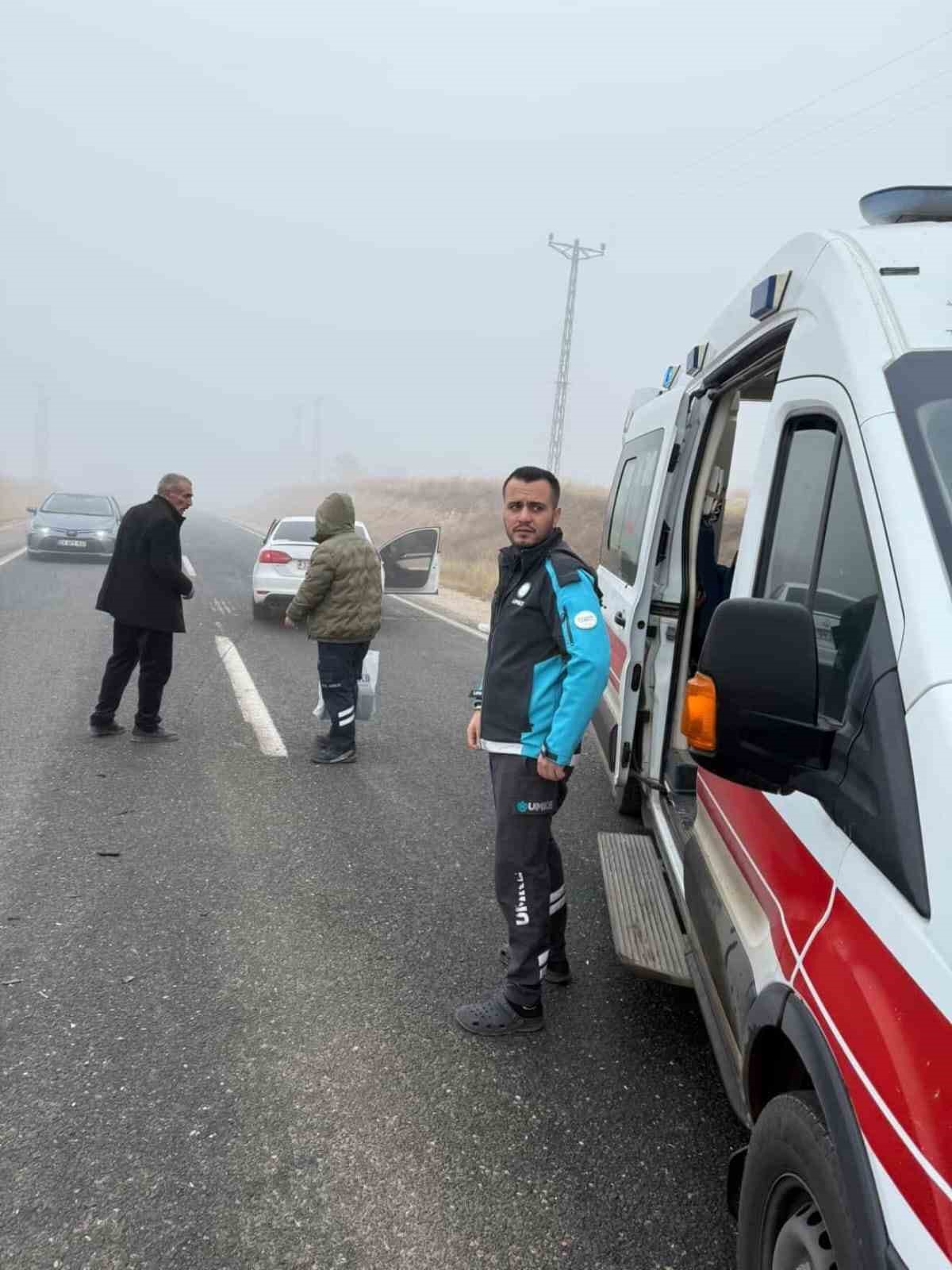 Elazığ&rsquo;da sis kazaya neden oldu: 1 yaralı
