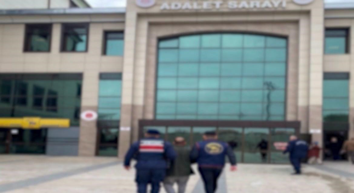Nevşehir İl Jandarma Komutanlığından 3 ilde operasyon: 4 g&ouml;zaltı
